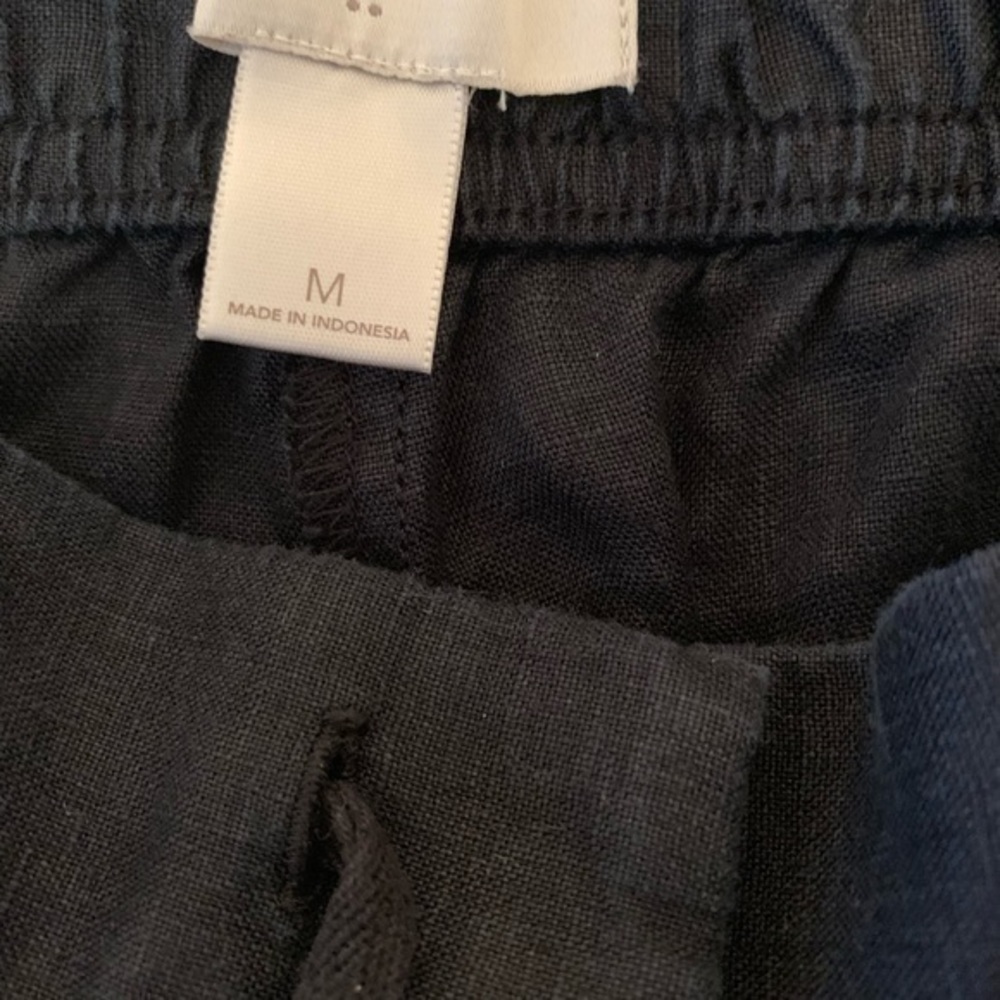Loft Black Shorts - Picture 4 of 4